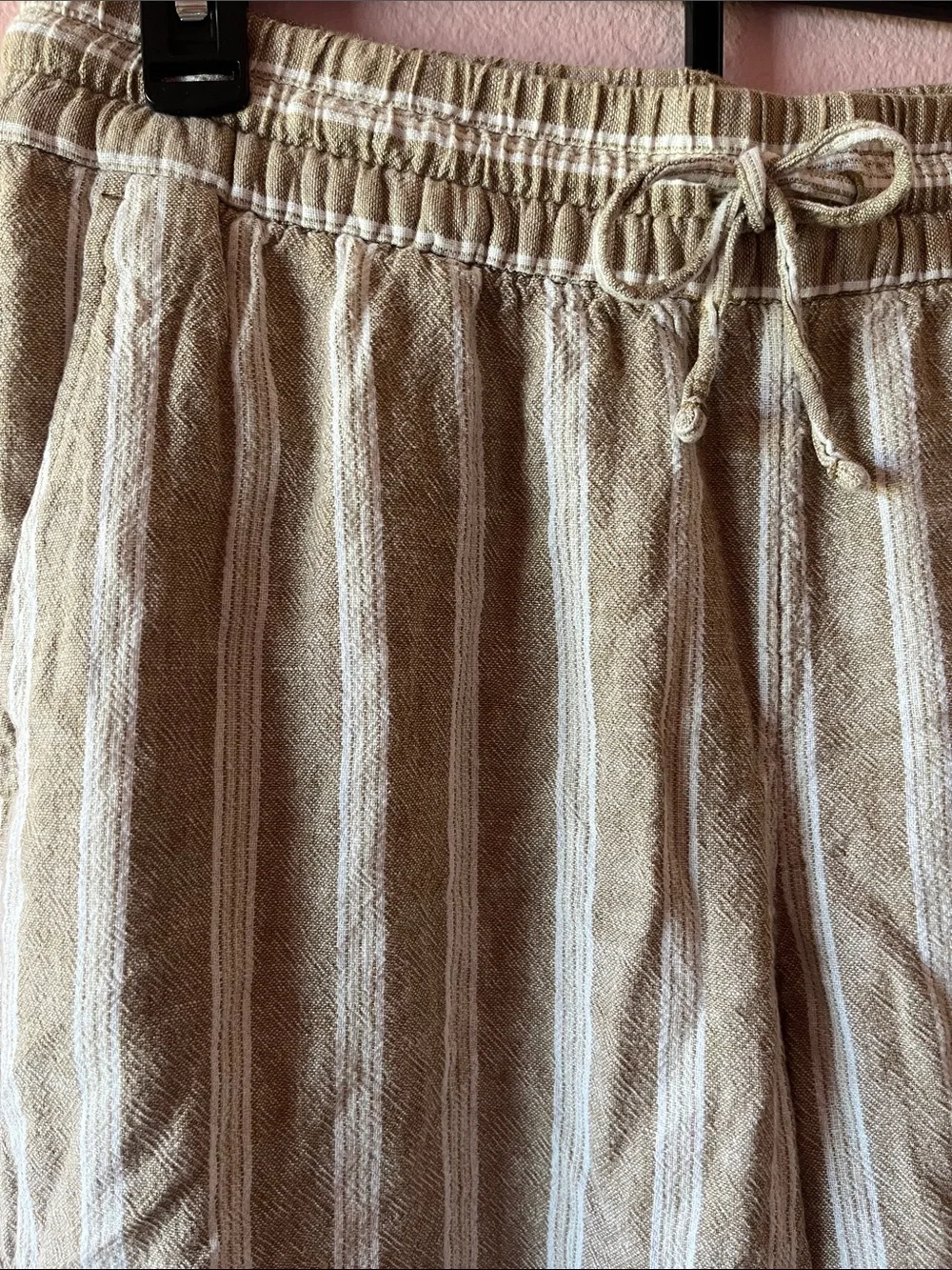 Banana Republic Beige and White Striped Cropped Linen Pants